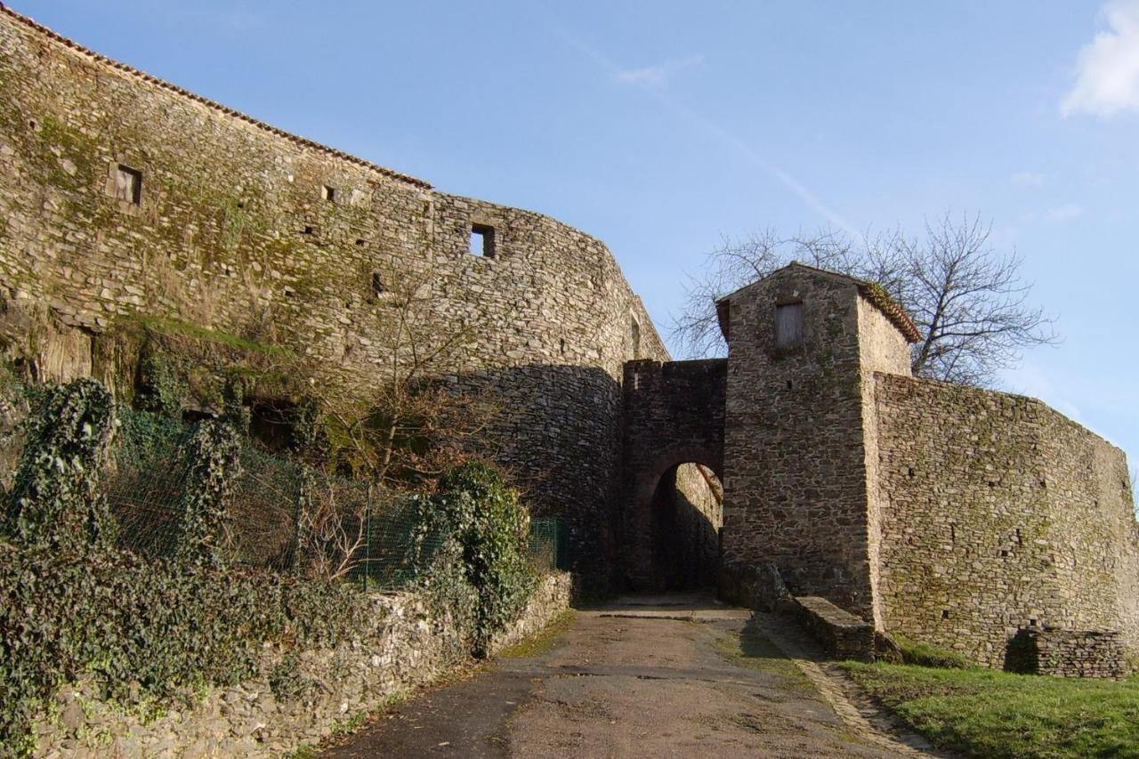 Chambres De La Porte Aux Moines Vouvant Exterior photo